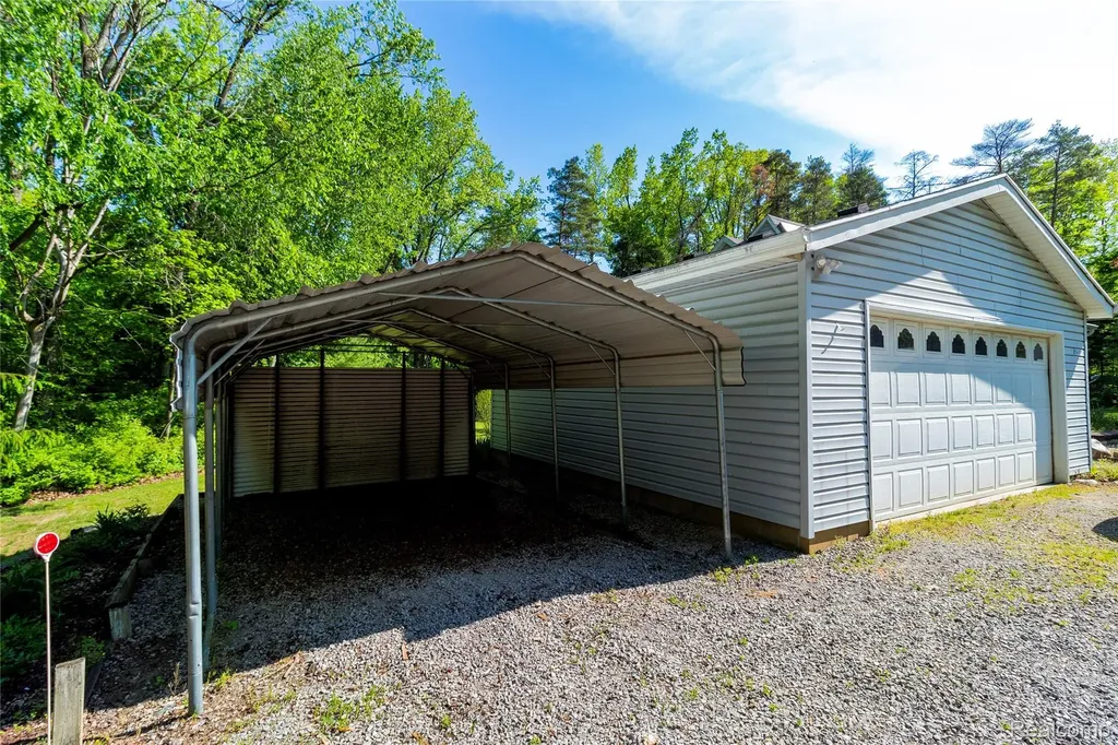9051 Vienna Road Forest Township MI 48463