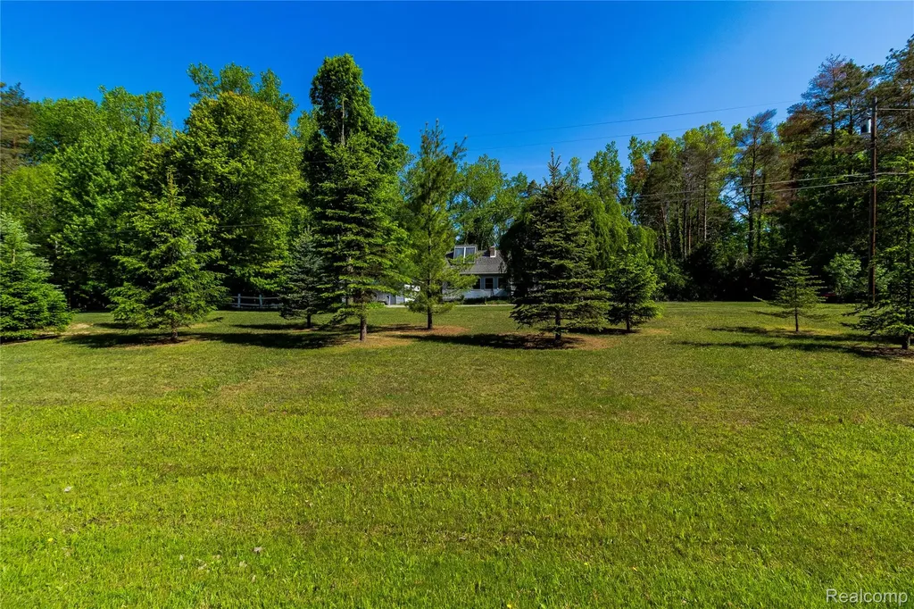 9051 Vienna Road Forest Township MI 48463
