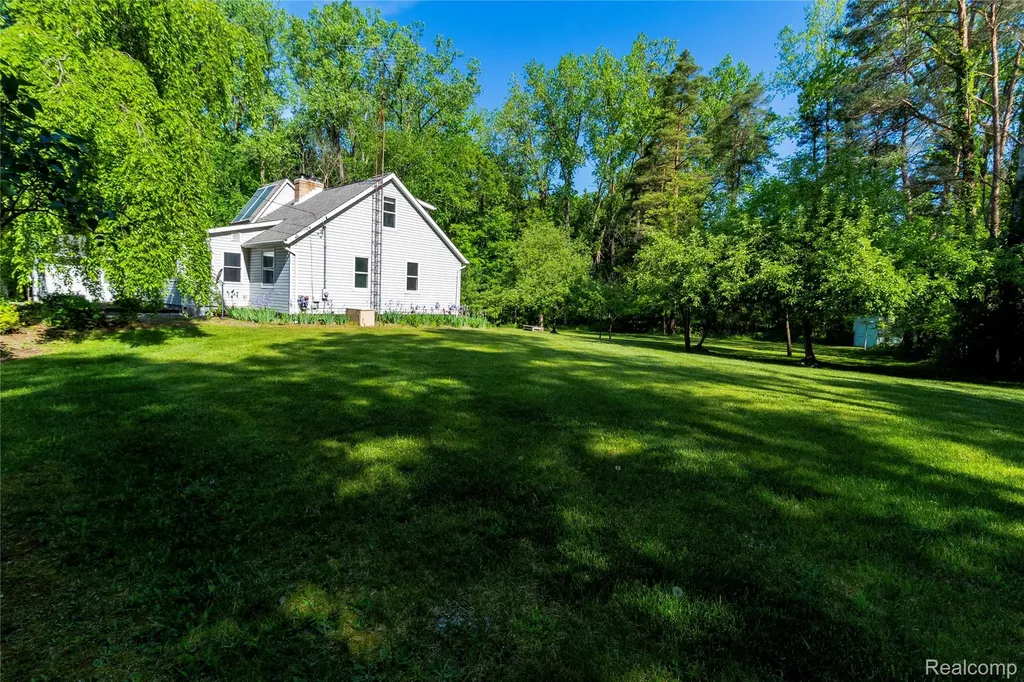 9051 Vienna Road Forest Township MI 48463