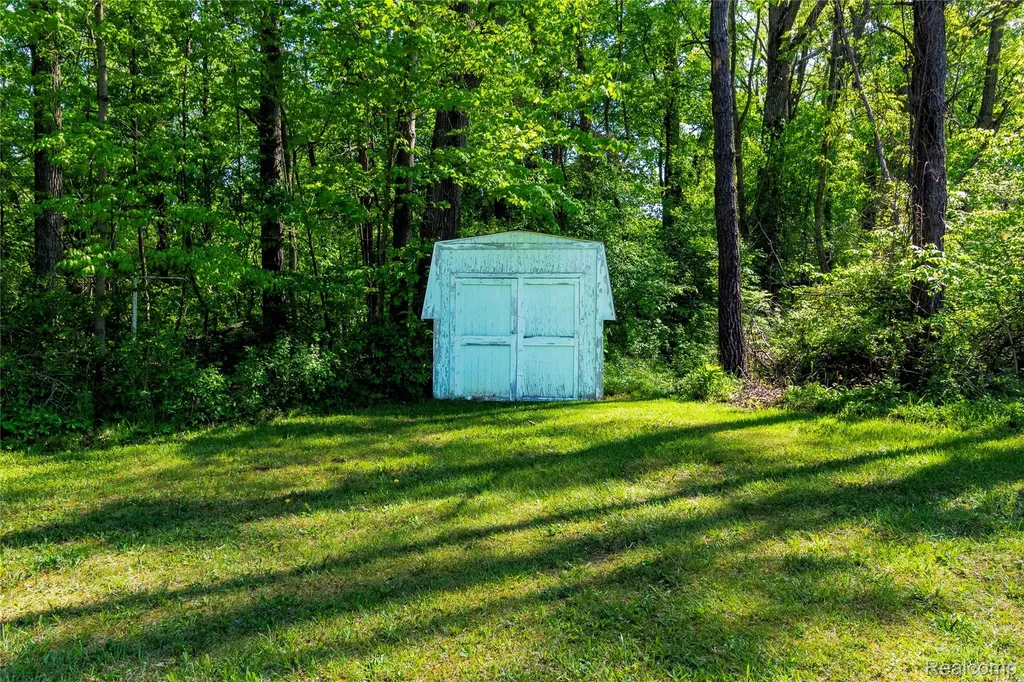 9051 Vienna Road Forest Township MI 48463