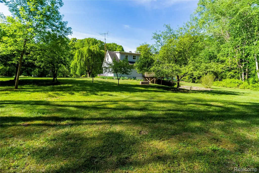 9051 Vienna Road Forest Township MI 48463