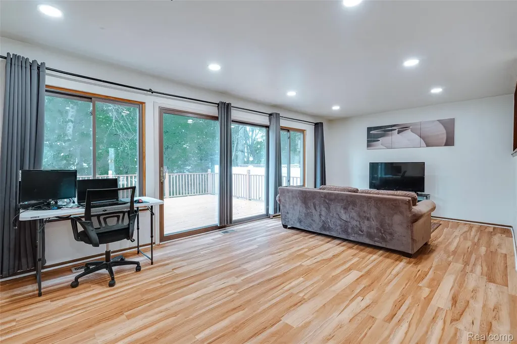 22857 Cranbrooke Drive Novi City MI 48375
