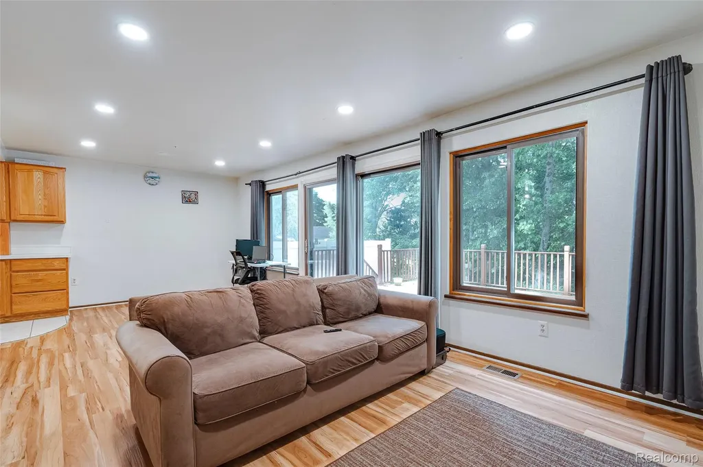 22857 Cranbrooke Drive Novi City MI 48375