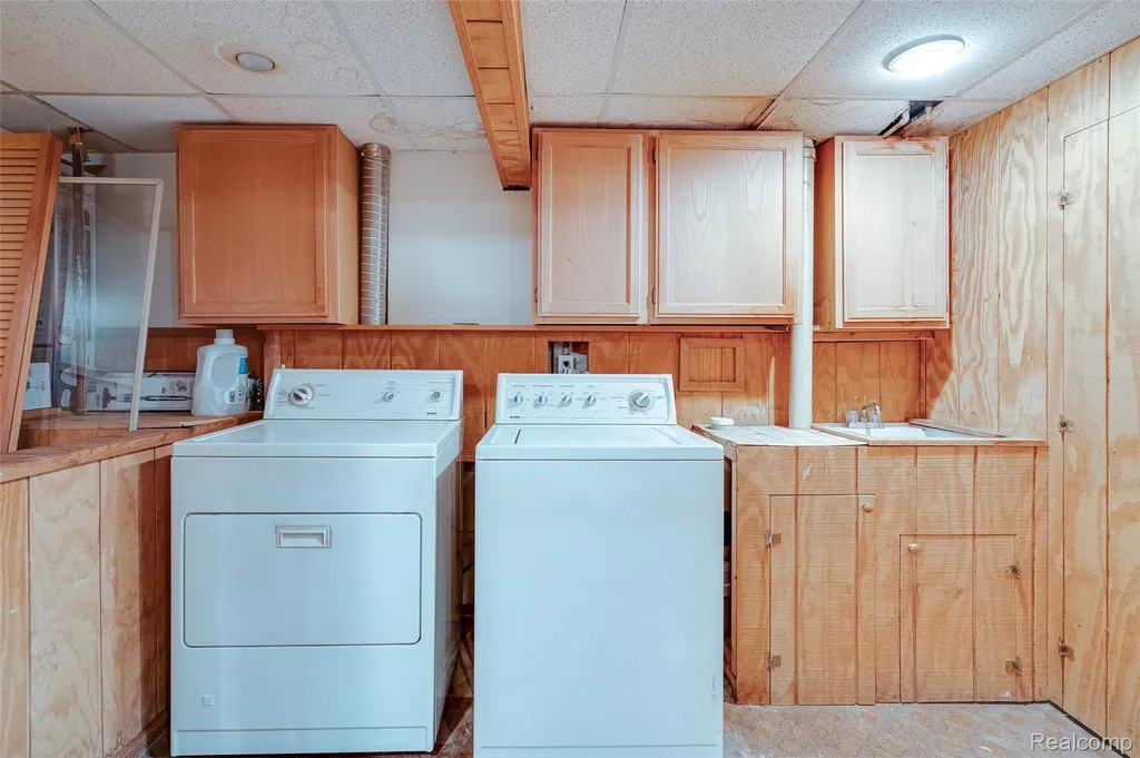 22857 Cranbrooke Drive Novi City MI 48375