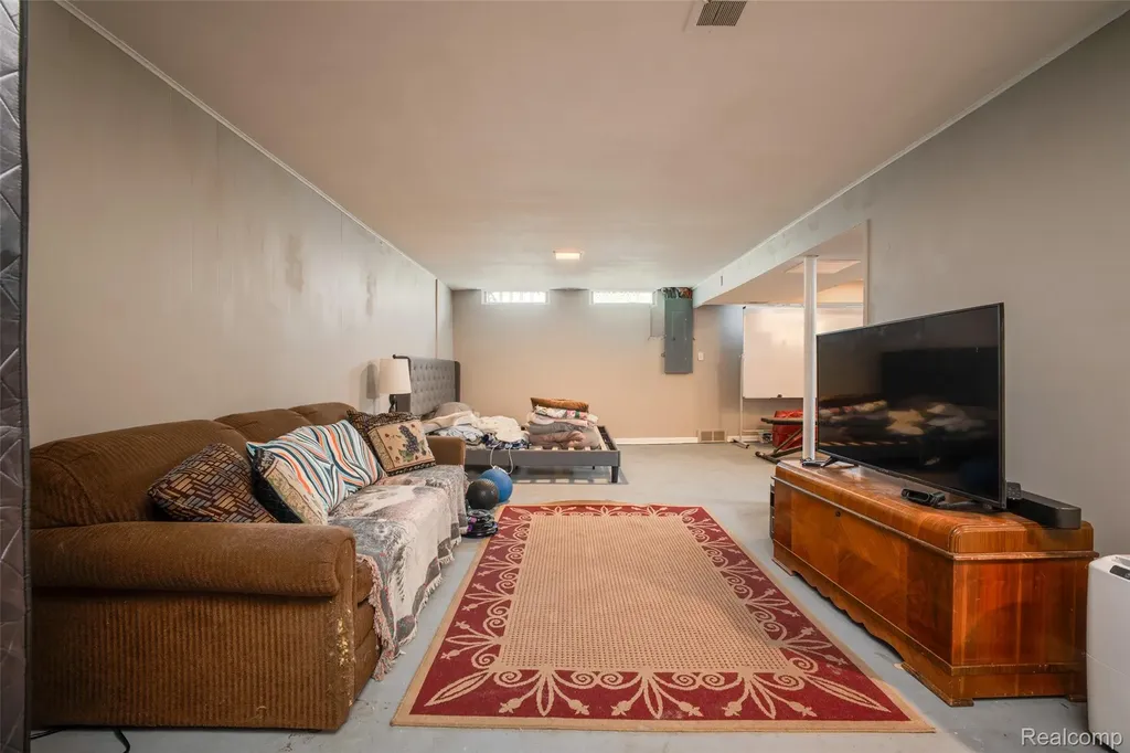 20555 Woodward Street Clinton Charter Township MI 48035