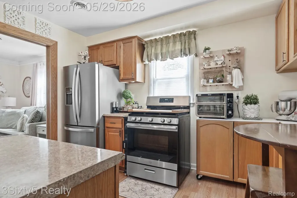 23665 Baske Street Taylor City MI 48180