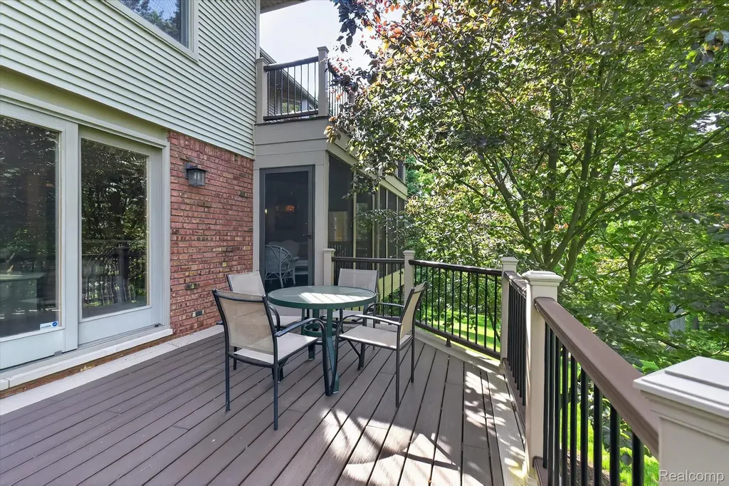 12664 Lashbrook Lane W Brighton Township MI 48114
