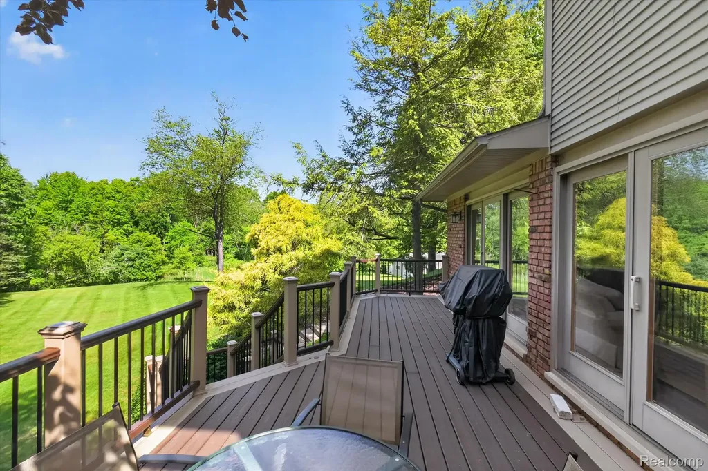 12664 Lashbrook Lane W Brighton Township MI 48114