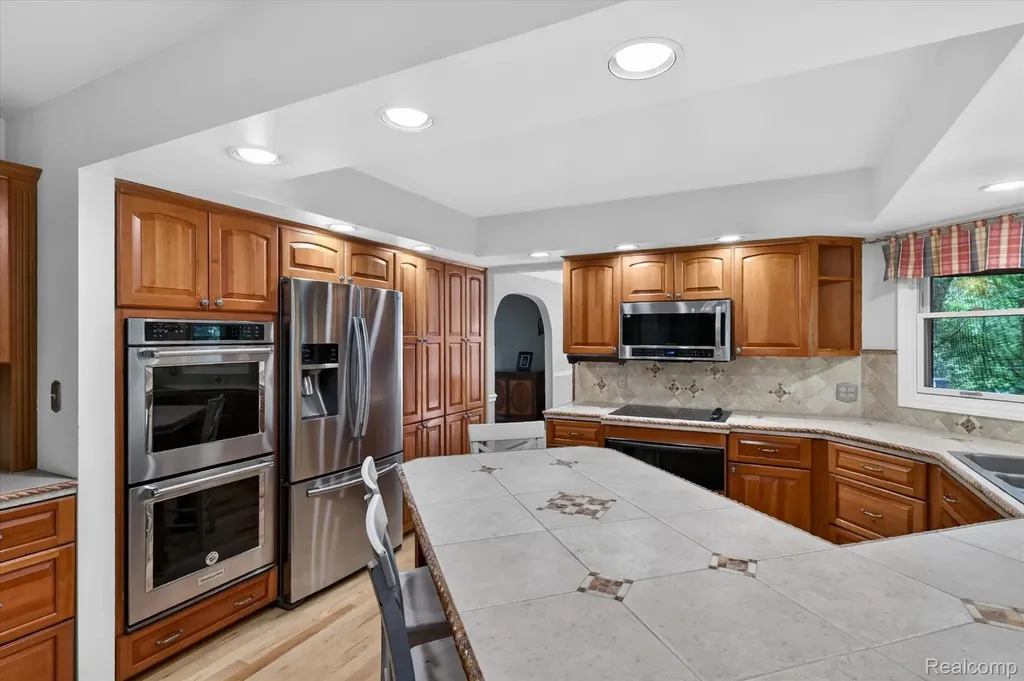 12664 Lashbrook Lane W Brighton Township MI 48114
