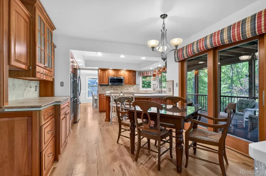 12664 Lashbrook Lane W Brighton Township MI 48114
