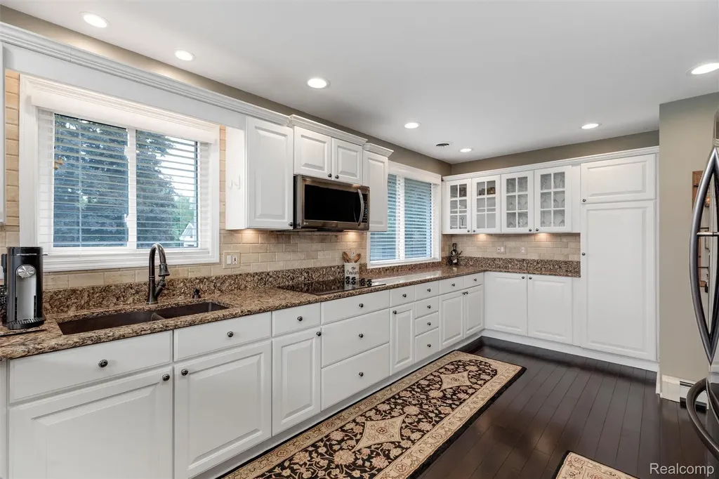 8950 Riverview Dexter Township MI 48169