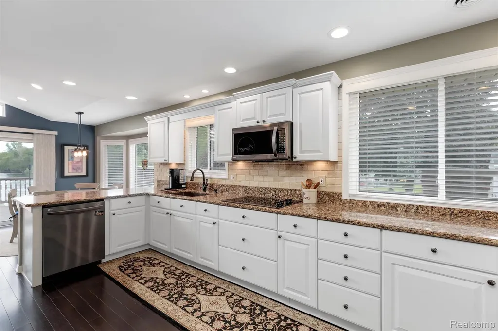 8950 Riverview Dexter Township MI 48169
