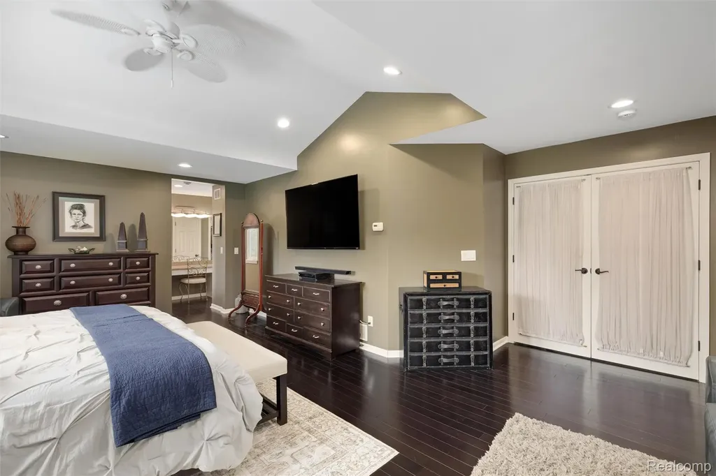8950 Riverview Dexter Township MI 48169