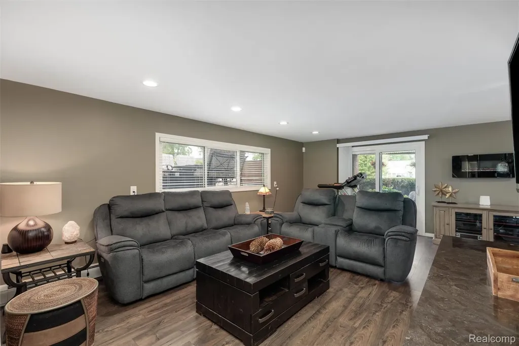 8950 Riverview Dexter Township MI 48169