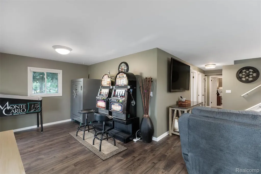 8950 Riverview Dexter Township MI 48169