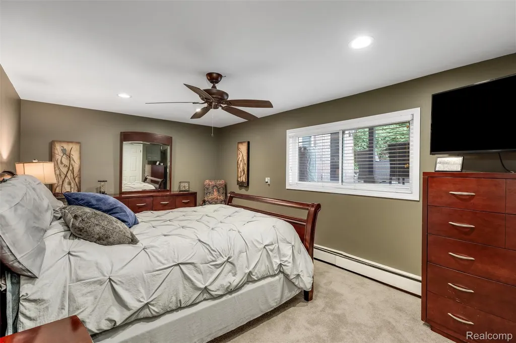 8950 Riverview Dexter Township MI 48169