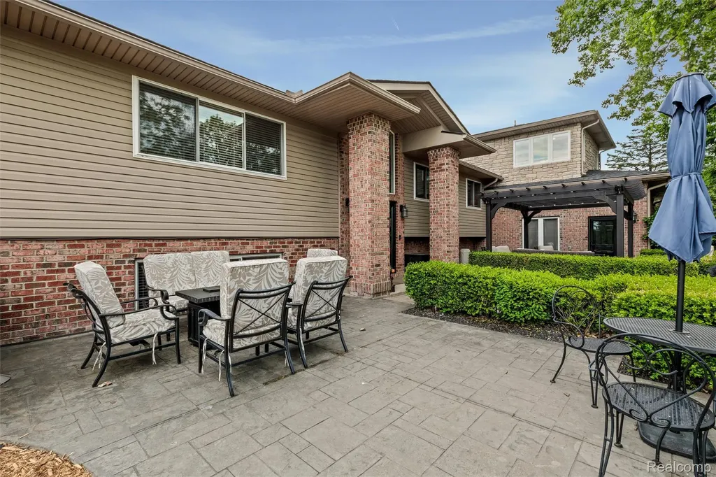 8950 Riverview Dexter Township MI 48169
