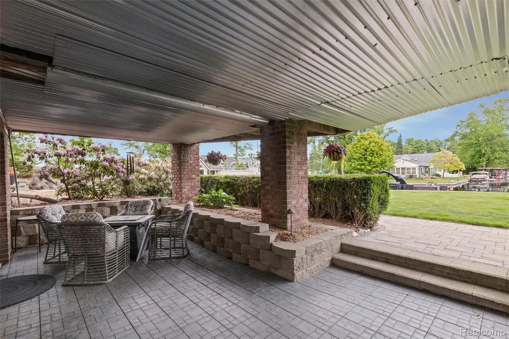 8950 Riverview Dexter Township MI 48169
