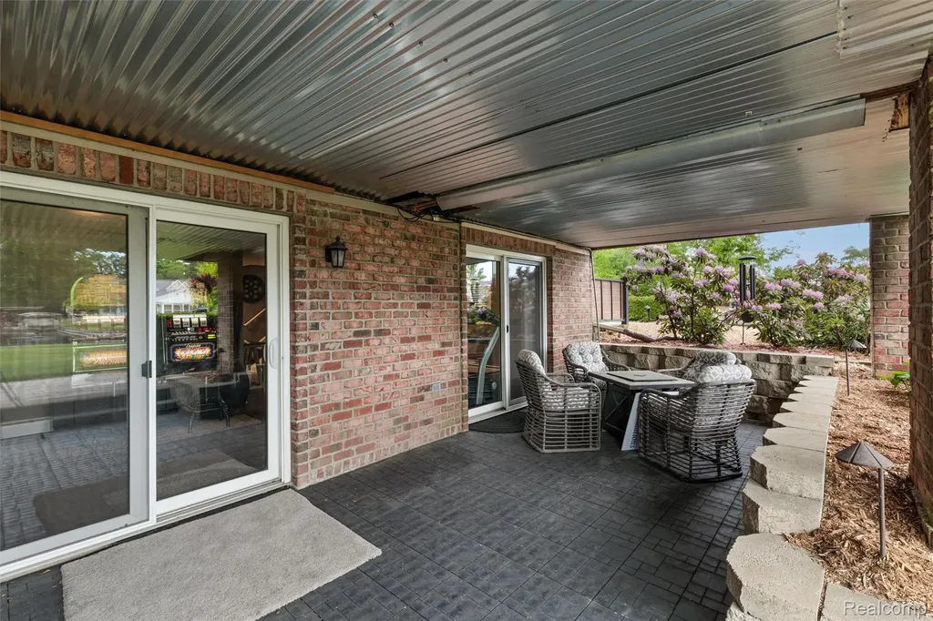 8950 Riverview Dexter Township MI 48169