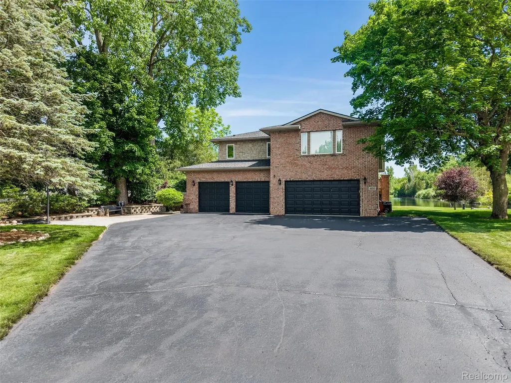 8950 Riverview Dexter Township MI 48169