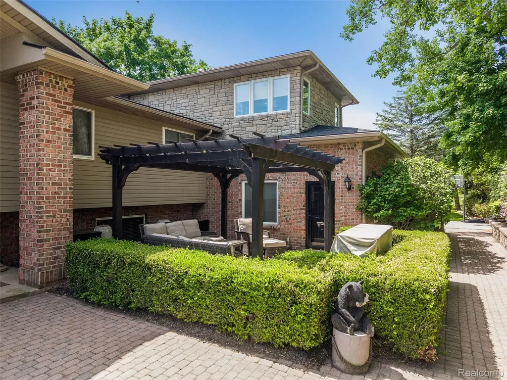 8950 Riverview Dexter Township MI 48169