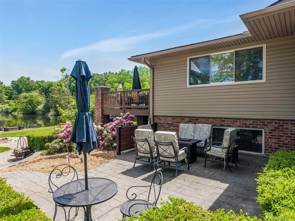 8950 Riverview Dexter Township MI 48169
