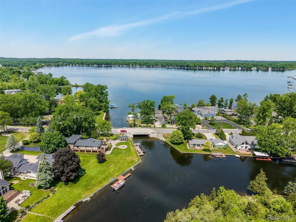 8950 Riverview Dexter Township MI 48169