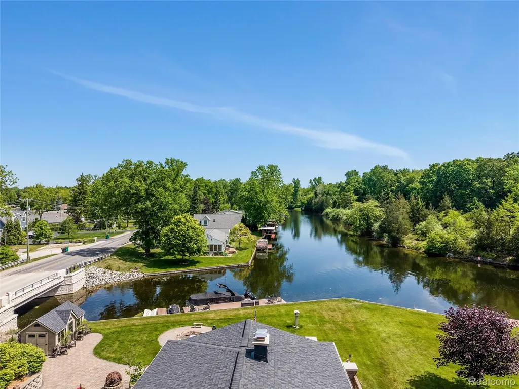 8950 Riverview Dexter Township MI 48169