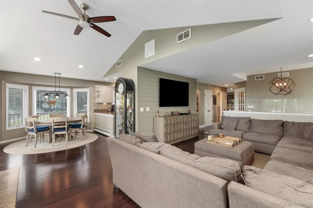 8950 Riverview Dexter Township MI 48169