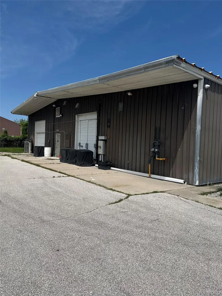 1705 Marquette Street Bay City City MI 48706