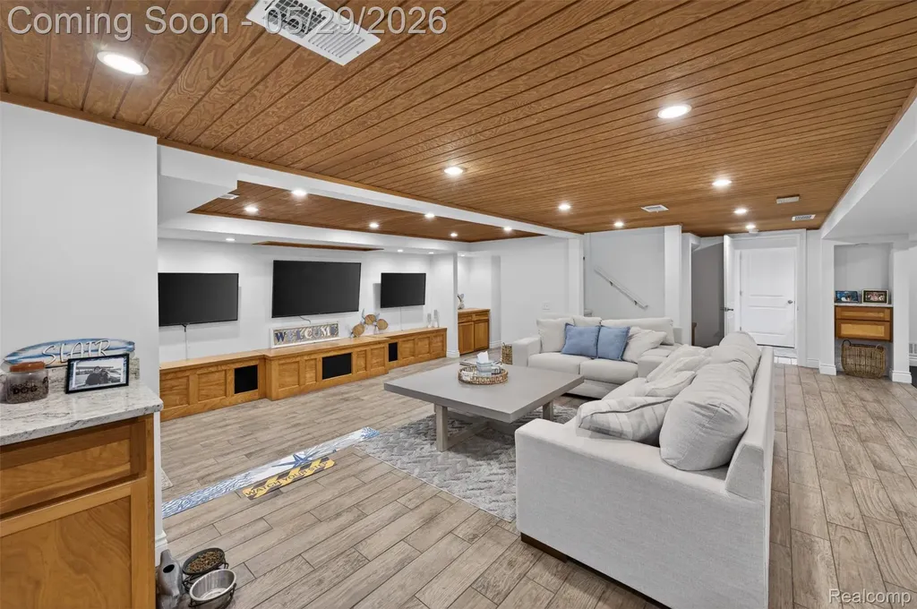 15185 Marl Drive Fenton Charter Township MI 48451