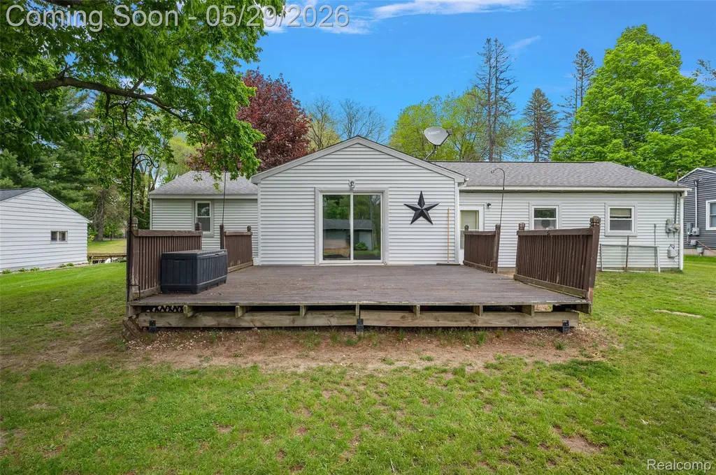 4407 Gilbert Street Columbiaville Village MI 48421