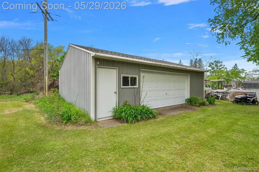4407 Gilbert Street Columbiaville Village MI 48421