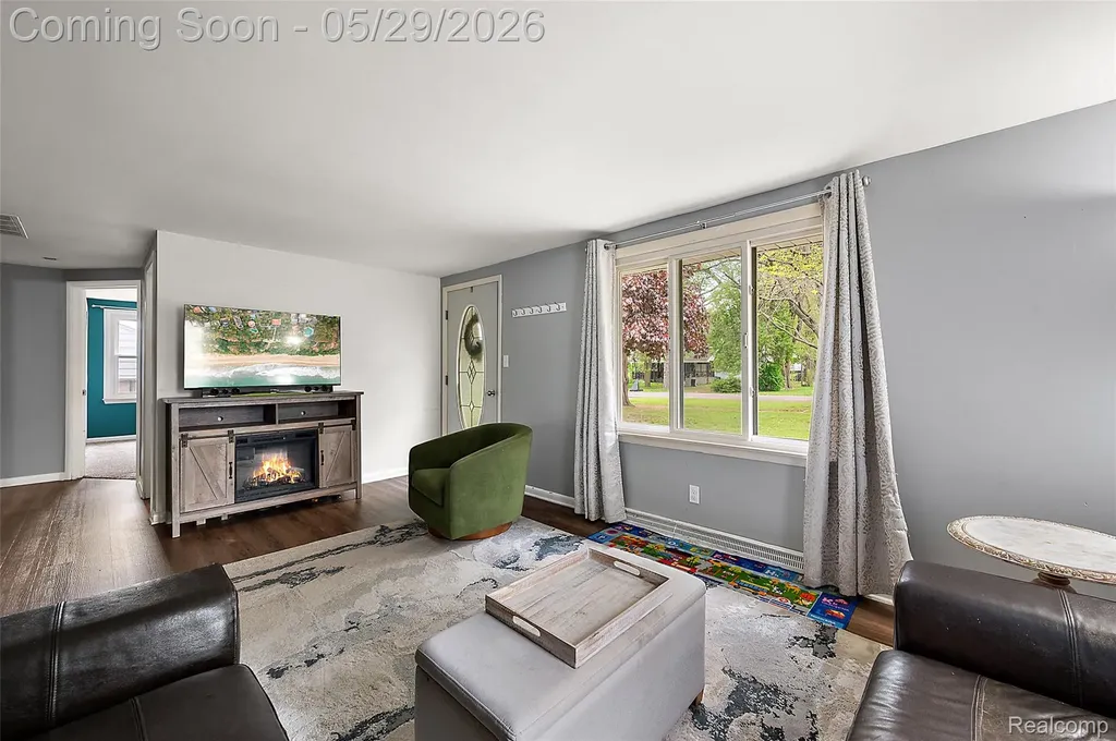 4407 Gilbert Street Columbiaville Village MI 48421