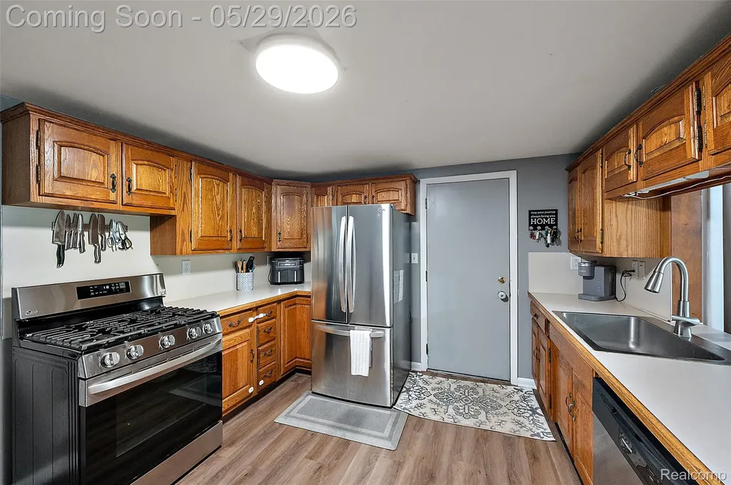 4407 Gilbert Street Columbiaville Village MI 48421