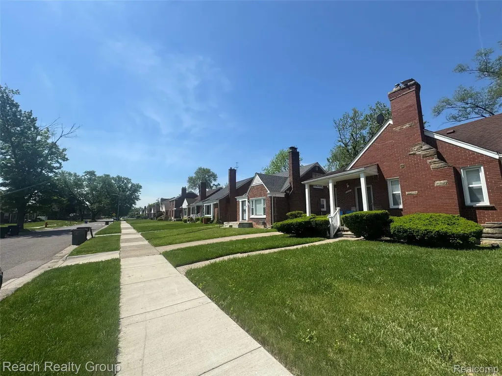 15371 Heyden Street Detroit City MI 48223
