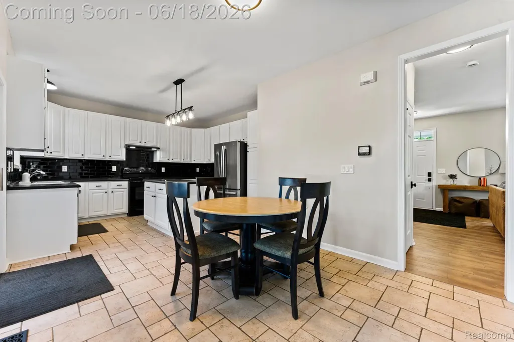 43126 Alcott Circle Novi City MI 48377