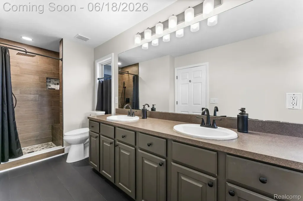 43126 Alcott Circle Novi City MI 48377