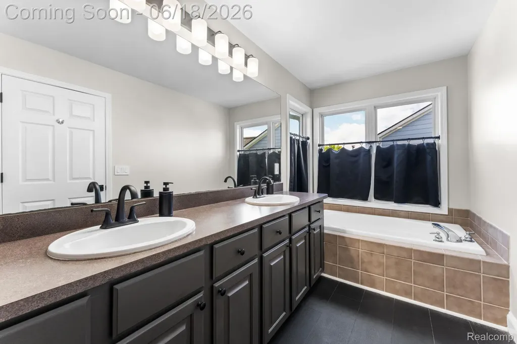 43126 Alcott Circle Novi City MI 48377