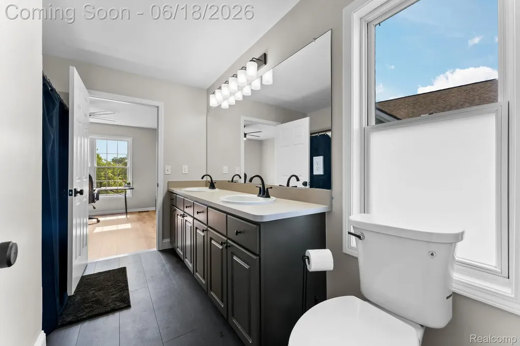 43126 Alcott Circle Novi City MI 48377