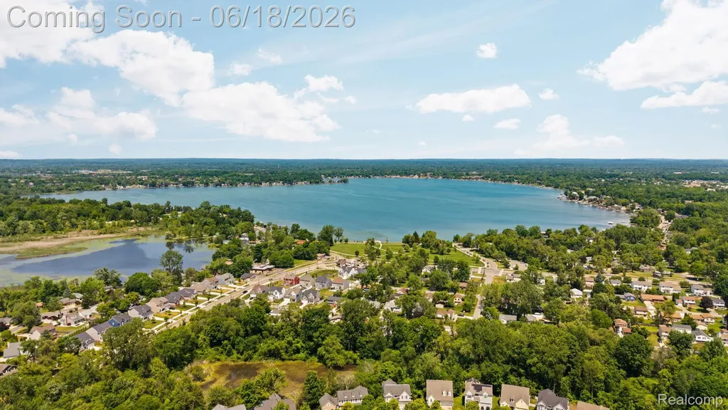 43126 Alcott Circle Novi City MI 48377