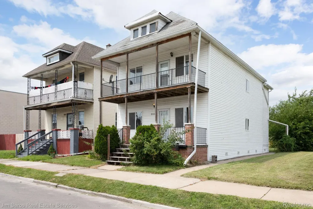 2231 Andrus Street Hamtramck City MI 48212