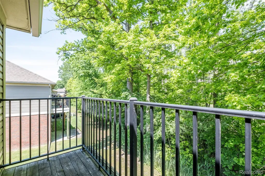 3695 Eagle Creek Drive Shelby Charter Township MI 48317