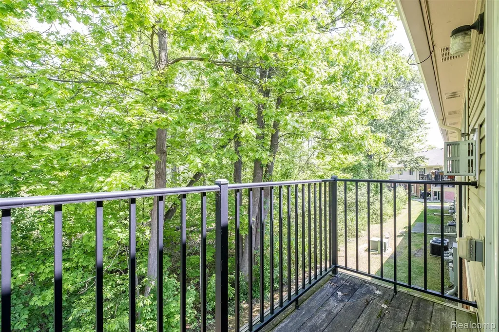 3695 Eagle Creek Drive Shelby Charter Township MI 48317