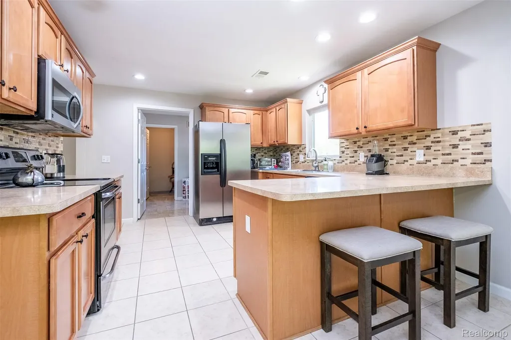 3695 Eagle Creek Drive Shelby Charter Township MI 48317