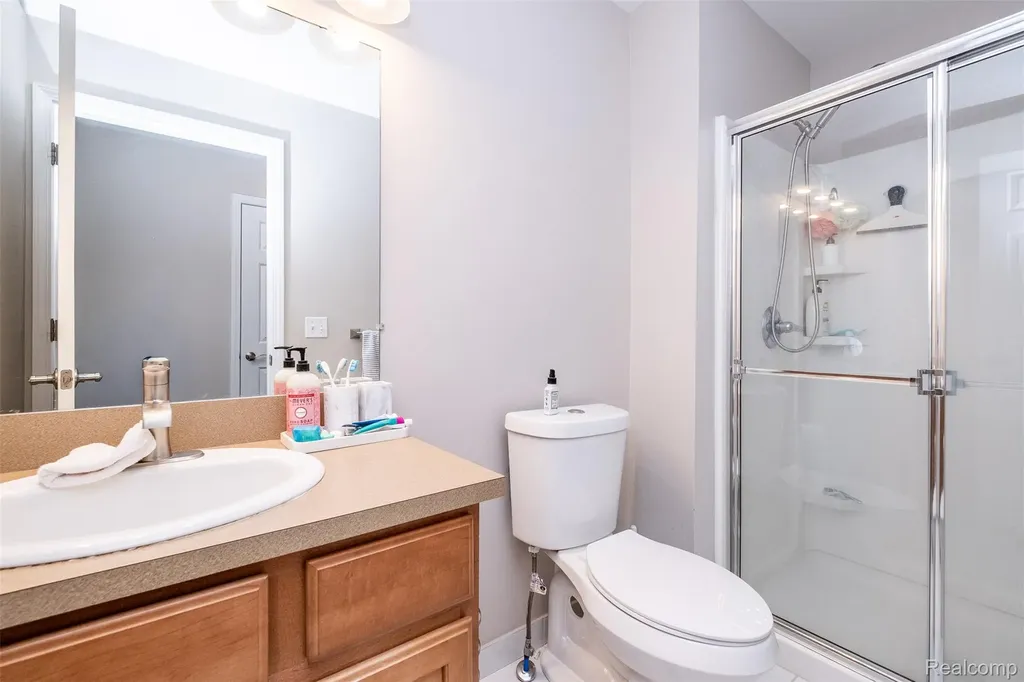 3695 Eagle Creek Drive Shelby Charter Township MI 48317