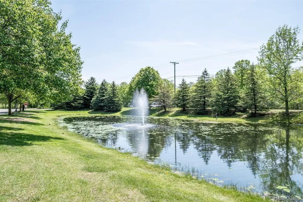 3695 Eagle Creek Drive Shelby Charter Township MI 48317
