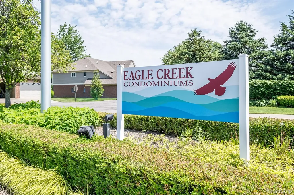 3695 Eagle Creek Drive Shelby Charter Township MI 48317