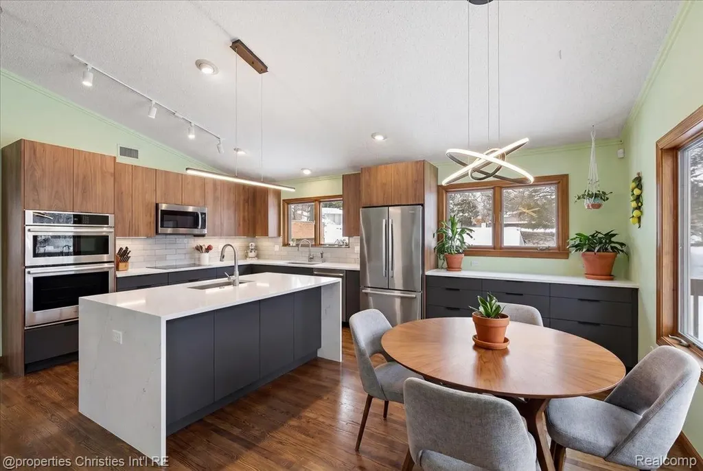 1808 Moors Court Bloomfield Hills City MI 48302