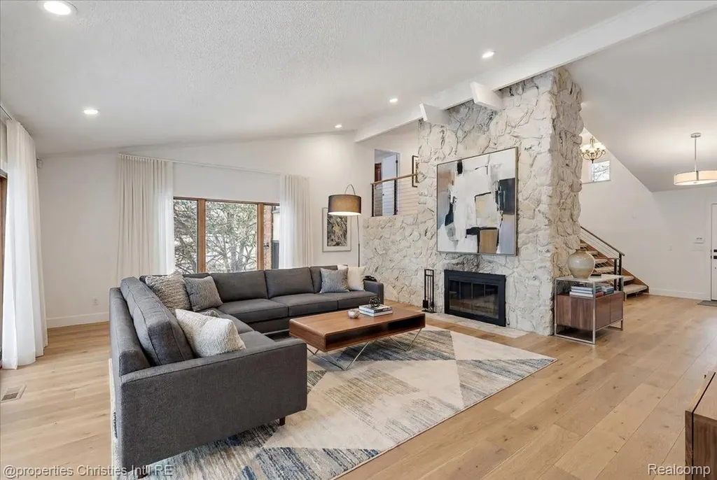1808 Moors Court Bloomfield Hills City MI 48302